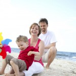 Glückliche Familie am Strand
